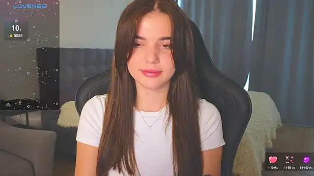 adrianawow1 online show from 10/05/25, 03:38