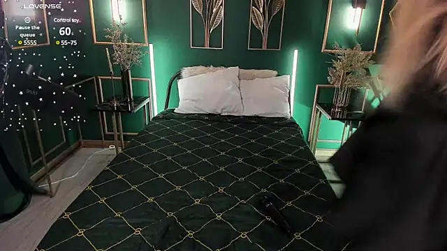 SherriMartinez online show from 01/14/25, 03:43