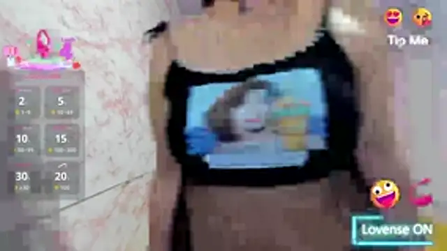 Snapshot of Brunette_sasha chatting on 11/22/25, 12:15 Brunette sasha online show from 11/22/25, 12:15