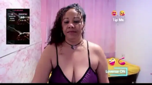 Snapshot of Brunette_sasha chatting on 11/25/25, 10:15 Brunette sasha online show from 11/25/25, 10:15