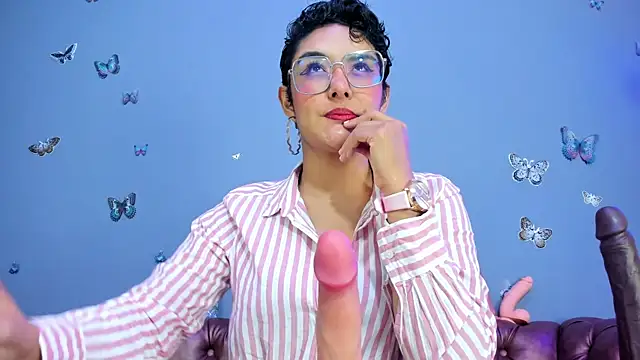 Kaira mosse online show from 03/19/25, 12:12