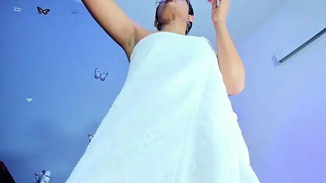 Kaira mosse online show from 03/19/25, 03:19