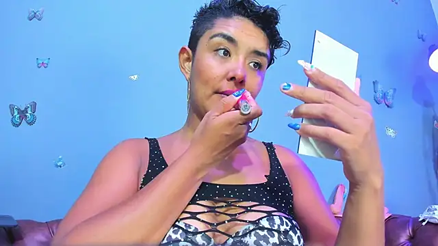 Kaira mosse online show from 10/04/25, 10:35