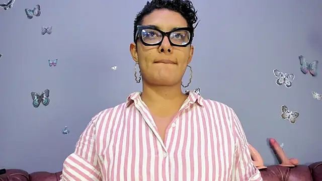 Kaira mosse online show from 10/10/25, 10:36