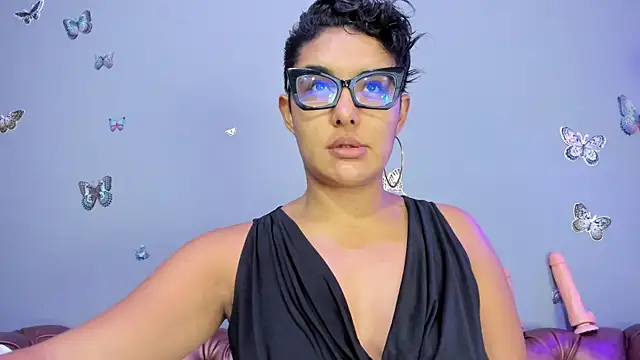 Kaira mosse online show from 10/14/25, 11:00