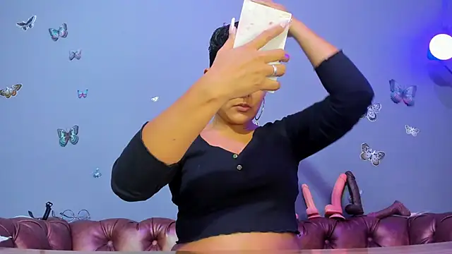 Kaira mosse online show from 12/20/25, 11:50