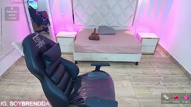 Brendda tay online show from 09/17/25, 03:08