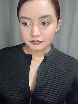 Melanyprada online show from 04/08/26, 04:45