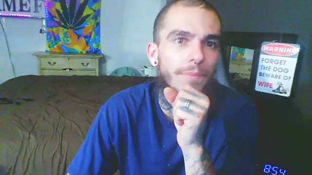 XMeF10 online show from 12/31/24, 01:57