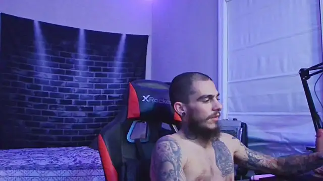 XMeF10 online show from 01/25/25, 05:07