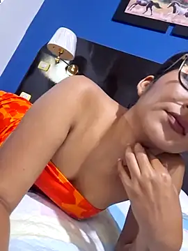 Snapshot of yarely9 chatting on 02/10/25, 12:41 yarely9 online show from 02/10/25, 12:41