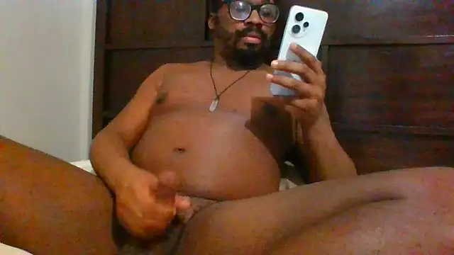 Snapshot of Hotcock100 chatting on 12/01/25, 11:54 Hotcock100 online show from 12/01/25, 11:54