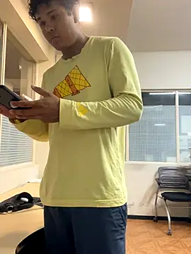 Brencuz online show from 09/27/25, 04:01