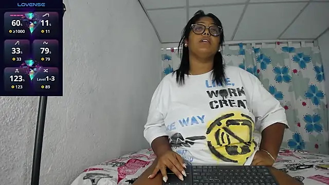 miajoseph  online show from 04/23/26, 03:41