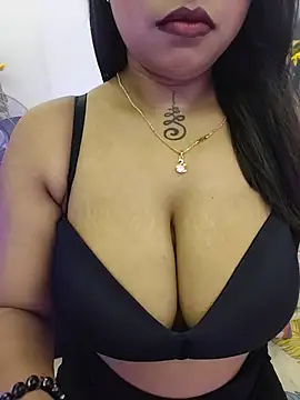 Snapshot of Sexy_Anika-for_you chatting on 07/06/26, 01:08 Sexy Anika-for you online show from 07/06/26, 01:08