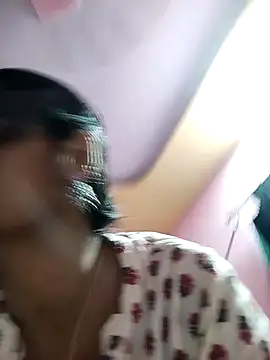 Snapshot of Shivani_Mumbai85 chatting on 02/12/25, 04:33 Shivani Mumbai85 online show from 02/12/25, 04:33