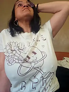 paulinaDiaz1 online show from 04/18/26, 04:55