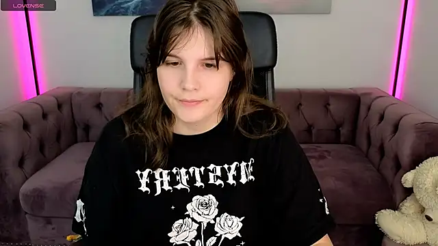 Ruyjin Choi online show from 10/17/25, 10:29