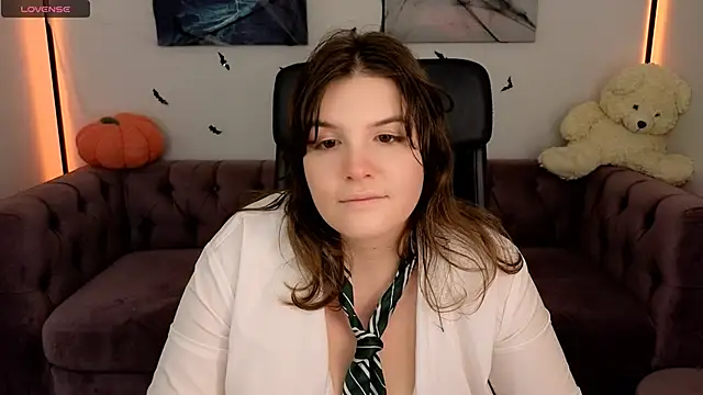 Ruyjin Choi online show from 10/28/25, 11:25