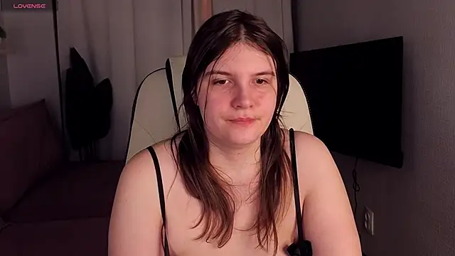 Ruyjin Choi online show from 03/18/26, 10:51