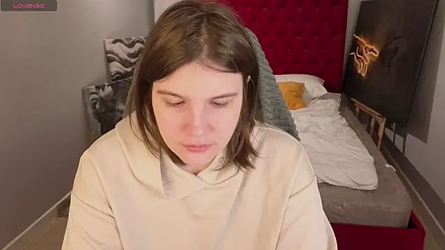 Ruyjin Choi online show from 04/23/26, 10:47