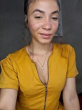 Snapshot of HelenHoltz chatting on 10/16/25, 04:52 HelenHoltz online show from 10/16/25, 04:52