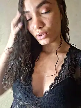 Snapshot of HelenHoltz chatting on 10/20/25, 03:56 HelenHoltz online show from 10/20/25, 03:56