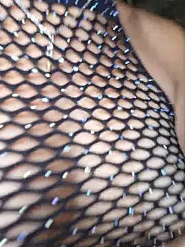 Snapshot of HelenHoltz chatting on 11/24/25, 09:25 HelenHoltz online show from 11/24/25, 09:25