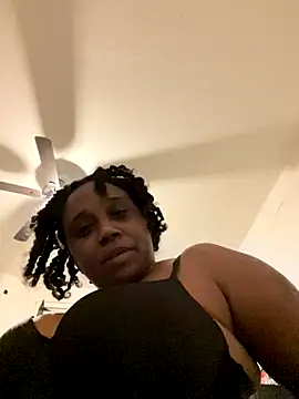 Snapshot of DestinyThickems89 chatting on 11/19/25, 06:57 DestinyThickems89 online show from 11/19/25, 06:57