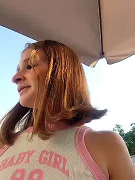 Alicia barbie online show from 01/15/25, 12:15