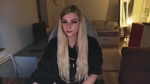 ce leste   online show from 02/15/25, 10:10