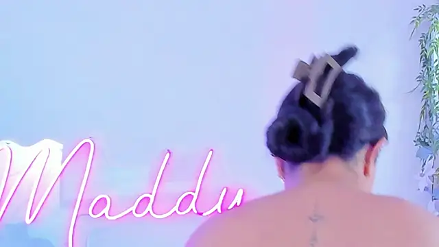 MaddyParisi online show from 03/08/25, 07:31