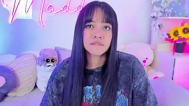 MaddyParisi online show from 03/11/25, 08:09