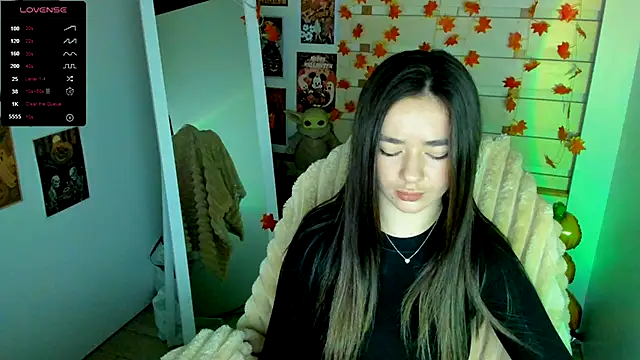 Bella XO online show from 11/17/25, 07:25