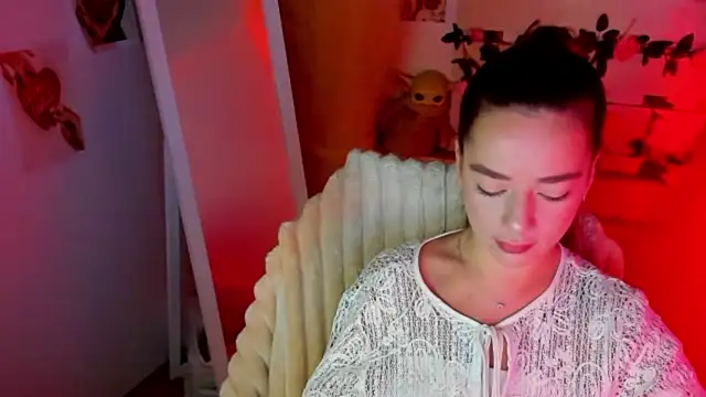 Snapshot of Bella_XO chatting on 06/25/26, 05:56 Bella XO online show from 06/25/26, 05:56