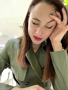 Snapshot of Dina_Tease chatting on 01/06/25, 12:13 Dina Tease online show from 01/06/25, 12:13