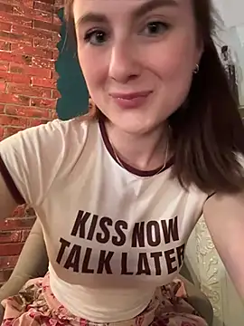 Snapshot of Dina_Tease chatting on 07/18/26, 11:25 Dina Tease online show from 07/18/26, 11:25