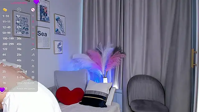 OdetteHarwick online show from 11/13/25, 07:07