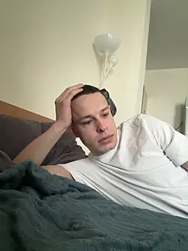 pretty roman online show from 04/10/26, 08:30