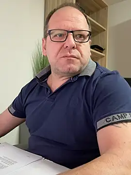 coupleLatinaLovers online show from 02/07/25, 05:52