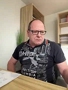 coupleLatinaLovers online show from 02/20/25, 10:48