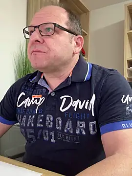 coupleLatinaLovers online show from 03/18/25, 06:03