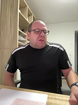 coupleLatinaLovers online show from 02/03/26, 06:40