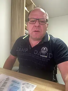 coupleLatinaLovers online show from 04/14/26, 05:13