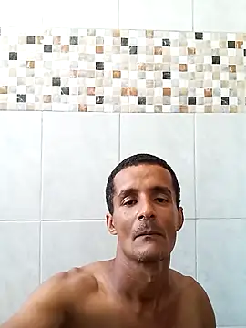 morenogato100 online show from 05/05/26, 03:31