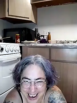 GraceHenderson online show from 12/28/24, 04:19