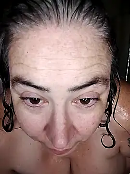 GraceHenderson online show from 10/04/25, 04:32