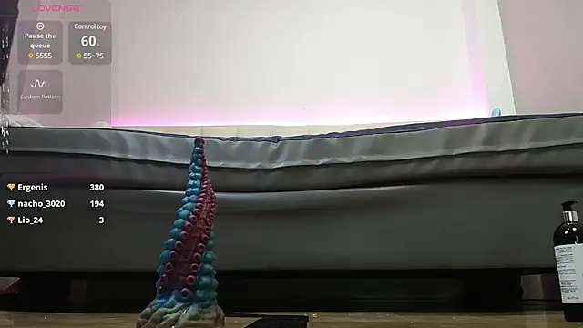 Snapshot of KaitlynLoveCam chatting on 03/21/25, 09:45 KaitlynLoveCam online show from 03/21/25, 09:45