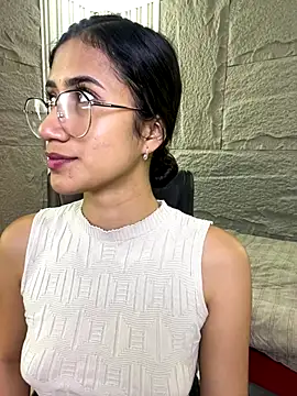 Snapshot of KaitlynLoveCam chatting on 10/08/25, 11:13 KaitlynLoveCam online show from 10/08/25, 11:13