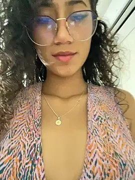 Snapshot of KaitlynLoveCam chatting on 11/04/25, 07:13 KaitlynLoveCam online show from 11/04/25, 07:13